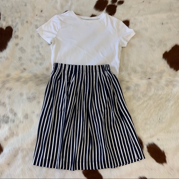 J Crew • Navy & White Skirt - Picture 2 of 9